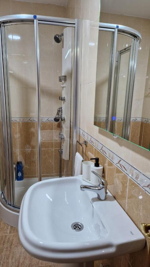 Apartamento Baeza Cozar 1 Apartamento Exterior foto